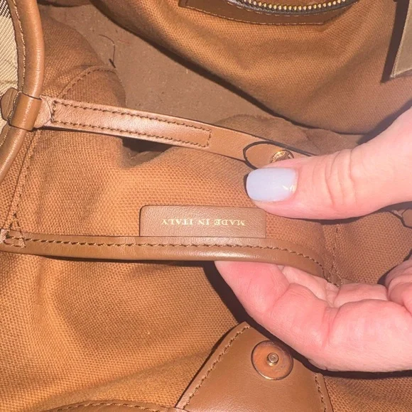 Burberry Tan and Red Check Shoulder Bag - Picture 2 of 9